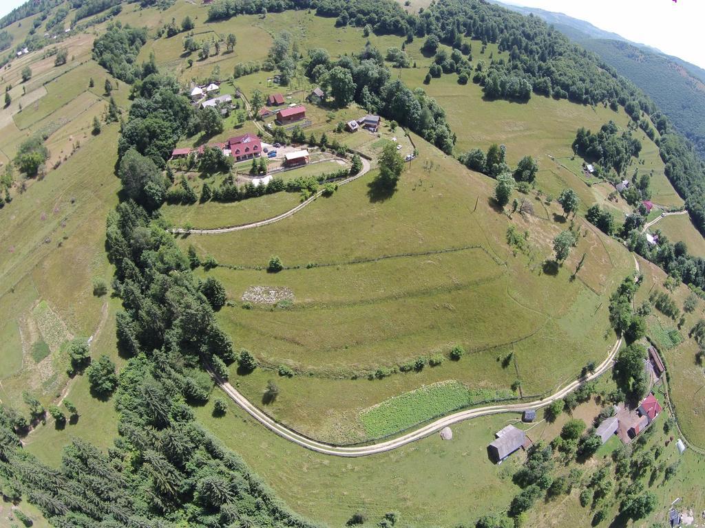 Kings Valley - Sunny Botesti Cimpeni Bagian luar foto